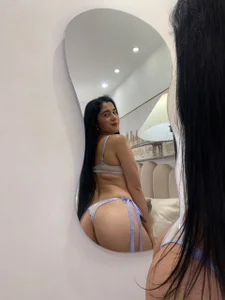 Horny pics in my room de Melodyy_Rouse  4 Imagens