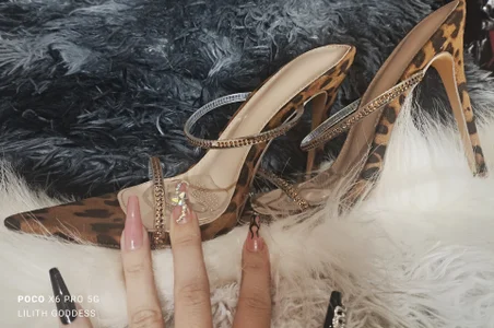 Liilith_goddess_ MY HIGH HEELS Pic 8
