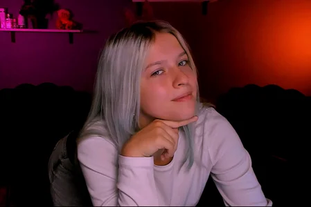 kaela_spell_ Moments from my streams 🦋 Foto 2