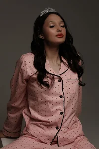 StellaGregory Princesses wear pink 🩷 รูป  5