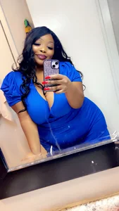 QUEENCURVELLA 😇😇😇 รูป 