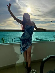 Monttserratt day by day of the beautiful Monttserratt  4টি ছবি