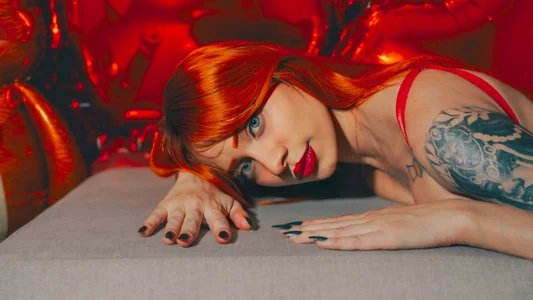 HAPPY VALENTINE'S DAY!! ❤️💘 de skinnyoranges  2 photos