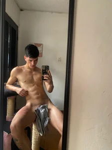 LeoTease WOOORK IT 💪🏼 Foto 5