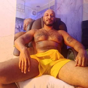 liam_howard Dare to know me Pic 9