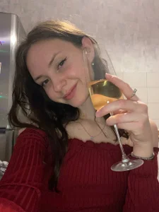 Public od KeeleyBuoy  2 snímek