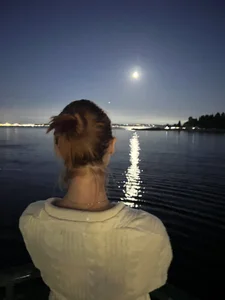 Lady_RedAlexa_RA Public Εικόνα 4