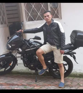 Oanaider Public টি ছবি