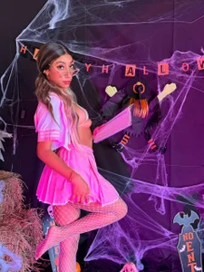 bell_popperr_: happy halloween 🤫🔥🎃 ( 4 фото)