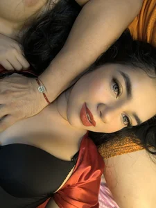 VELVETDUOx Public 照片