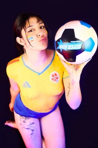 Zyra_tayの⚽🫦 bodypaintの枚の写真