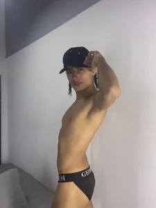 Treyk_kingの🤩 Looks that are not forgotten🤩の 2枚の写真