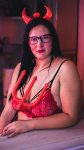 Soe_Lara Devil Girl Halloween 2024 Pic 8