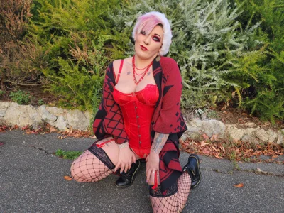 PinkTheHawk: CHRISTMAS ( 8 фото)