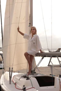 CleoSecret Yacht vacation Pic 3