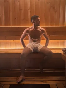Colstorw_ Heat in the spa🧘🏾‍♂️💦 Foto 4