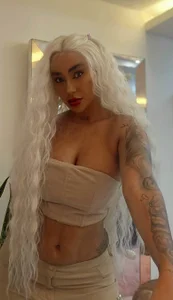 _Mia_Brunette_ Good Day Mothers day Gambar