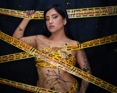 tokio_and_rio DANGER EXTREMELY SEXY WOMAN Foto 4