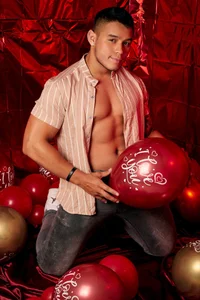 Marco_diaz1のmore for hotの 4枚の写真