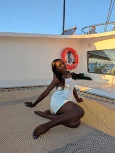 VANESAAMBER33's XXX Nude Photo 1