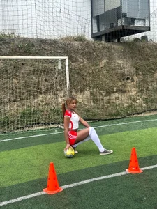 nahomi_campbell: 💚🤍A football day with me ( 3 фото)