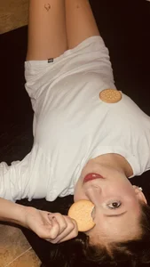 Petite_Claudia Public รูป  5