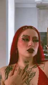 annika_taylor: makeup ❤️‍🔥 ( 7 фото)