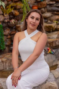 RubbyTaylor I look beautiful in white, don't I? 사진 3