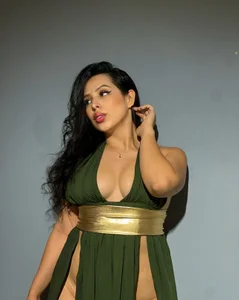 KatieStonne Like a goddess Pic