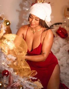 dalila_salazar Merry Christmas to you!!🤍 Pic 5