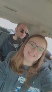 TurtleLady420 Pictures of me and Goat 💙🧡 Billede 8