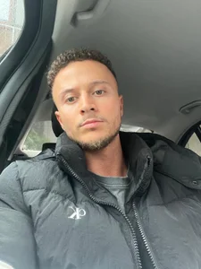 Richarddarell1 . Hình 5