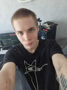 yourlildemon Public зображення 4