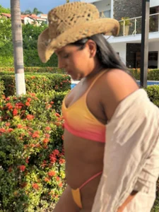 ellamontoya escape with me 💖 Pic