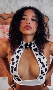 kelly_thomson your cow has arrived Bilde 4