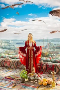 Chloe_Richardson Royal Pic 9