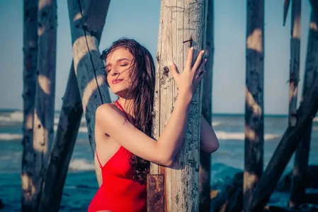 AnnaHarperX kullanıcısının By the sea albümü -  4 fotoğraf