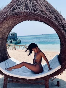 Abbela_WhiteのPublicの 3枚の写真