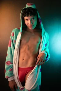 Im_AlejoPAJAMA PARTY🥵 Bild 4