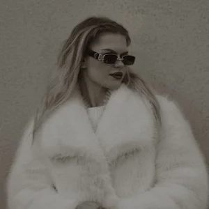 EugeniePostemski kullanıcısının Public albümü -  2 fotoğraf