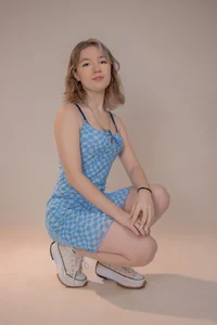 Lucia_Copper Beautiful lady Pic