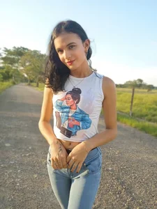 PamelaAnderson_2 Casual pics Pic 5