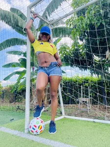 AranzaFrequency ⚽️ 💛💙❤️⚽️ slika 2