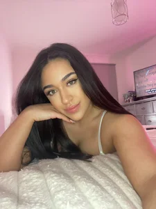 MissOliviaRose: Casual ones 🖤 ( 5 фото)