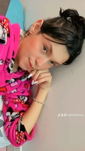 NathalialLooes Public รูป  3