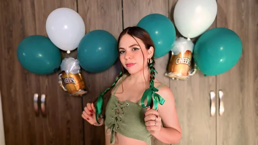 Andreaflame1 Welcome to my Oktoberfest party! 🍻💃 Hình 6