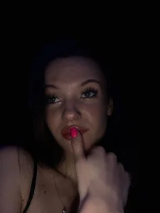 KellyAllison Public Kuva 3