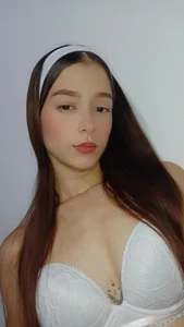 ElyraBloom Good morning, my irresistible one ☀️💫 From 8:30 a.m. to 3:30 p.m. I’ll be here, ready to seduce you Pic 4