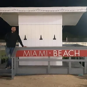 thenaugthyprofesor FOTOS - PHOTOS Pic