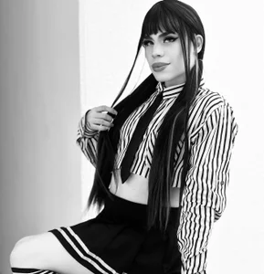 LucyGiraldo Ur sexy doll🖤 зображення 2